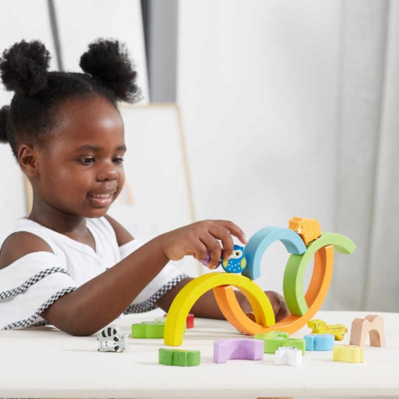 Medinė montessori kūrybinė dėlionė  „Vaivorykštė ir gamta“