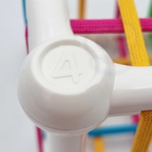 Lavinamasis kubas kūdikiams su elastinėmis juostelėmis