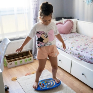 Medinė balansavimo lenta su labirintu vaikams