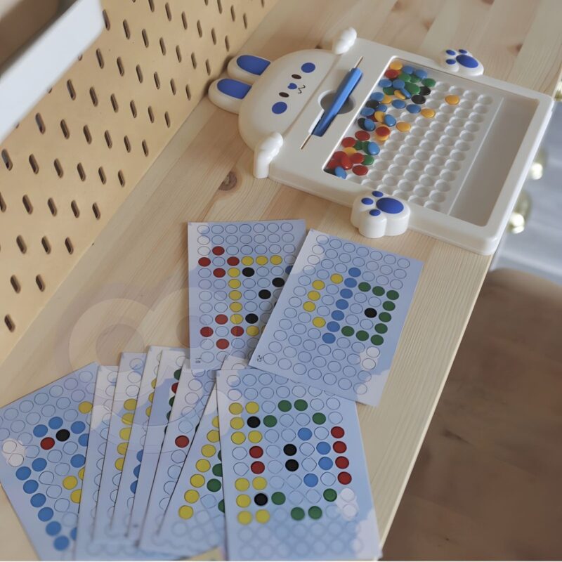 Montessori magnetinė lenta vaikams nuo 3 metų „Zuikutis“