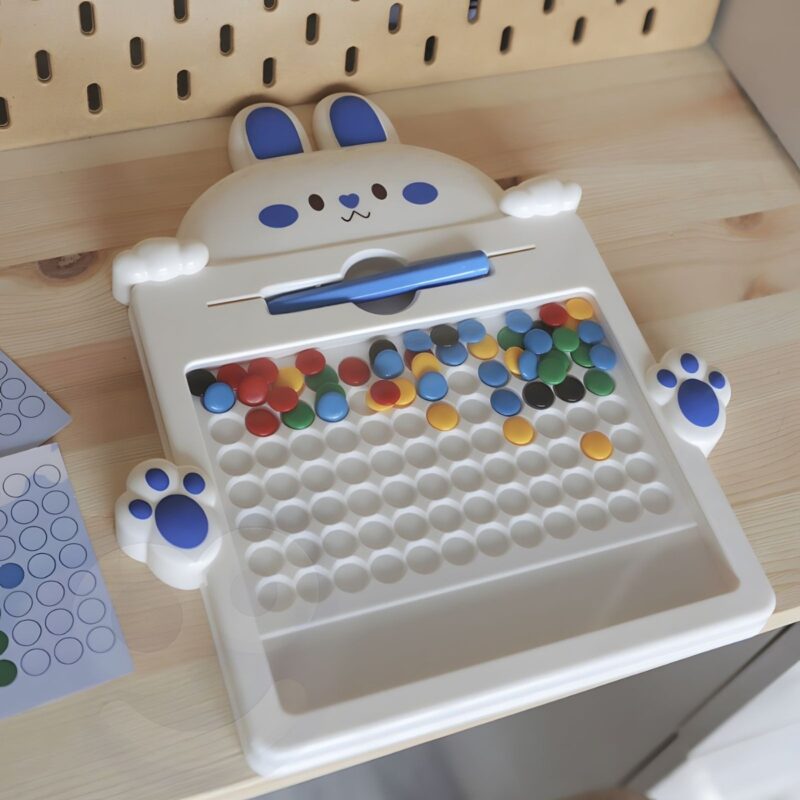 Montessori magnetinė lenta vaikams nuo 3 metų „Zuikutis“