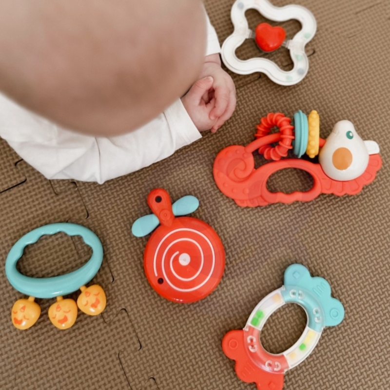 Woopy Baby sensorinių barškučių - kramtukų rinkinys, raudonas