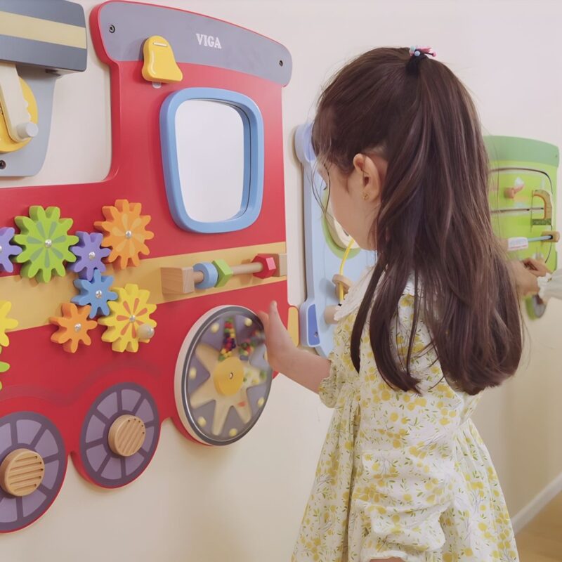 Montessori sensorinė lenta vaikams "Traukinukas" – Viga