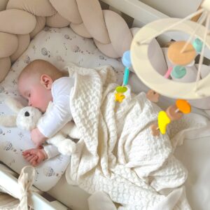 Classic World dėžutė kūdikiams "Pirmieji žaislai"