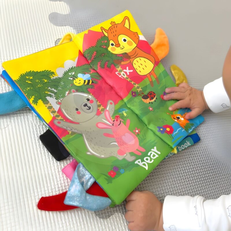 Minkšta knygelė kūdikiams nuo gimimo „Gyvūnai“ – Woopie Baby