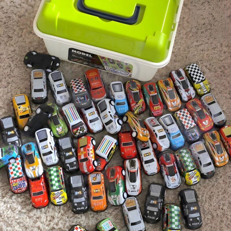Lenktyninių automobilių komplektas vaikams (30 vnt.)