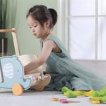 VIGA medinis stumdukas - vežimėlis "Drambliukas"