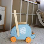 VIGA medinis stumdukas - vežimėlis "Drambliukas"