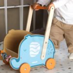 VIGA medinis stumdukas - vežimėlis "Drambliukas"