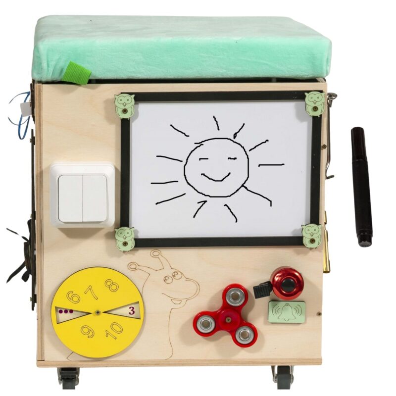 Lavinamasis veiklos pufas su ratukais ir veiklomis, vaikams Lavinamasis veiklos pufas su ratukais ir veiklomis, vaikams