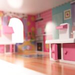 Medinis lėlių namelis su LED apšvietimu ir baldais 70cm, rožinis