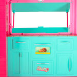 Lėlės automobilis - maisto kemperis su priedais (21el.)