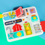 Šviečianti sensorinė veiklos lenta su garso elementais "Virtuvėlė" Šviečianti sensorinė veiklos lenta su garso elementais "Virtuvėlė"