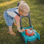 Žaislinė žoliapjovė vaikams su garso efektais