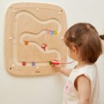 VIGA medinė sensorinė manipuliavimo lenta  vaikams