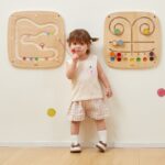 VIGA medinė sensorinė manipuliavimo lenta  vaikams