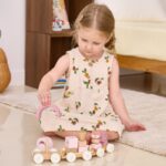 Medinis traukinukas su kaladėlėmis (17 det.), rožinis