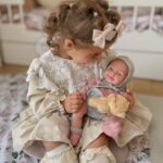 Lėlė su maitinimo priedais vaikams – Woopie Royal