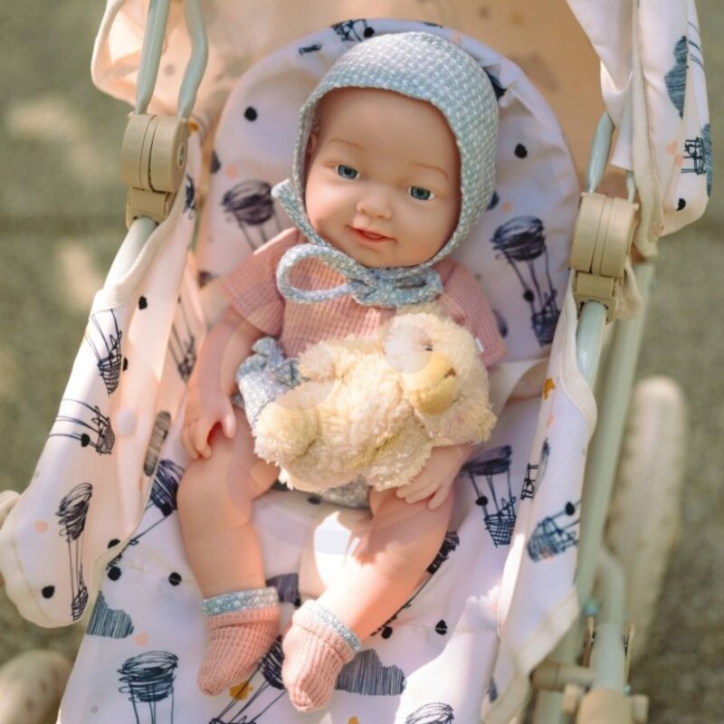 Lėlė su maitinimo priedais vaikams – Woopie Royal