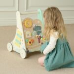 Medinis daugiafunkcis veiklos stumdukas 8in1 vaikams