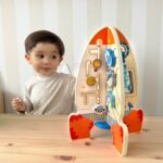 Medinė daugiafunkcinė veiklos raketa „Kosmoso nuotykiai“