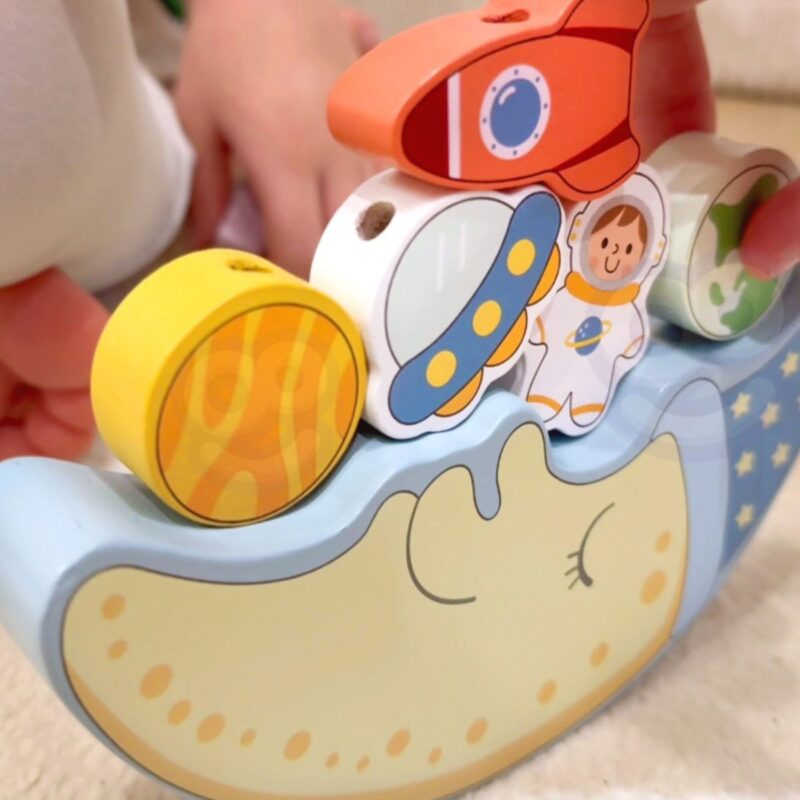 Balansavimo ir vėrimo dėlionė vaikams nuo 3 metų – Tooky Toy