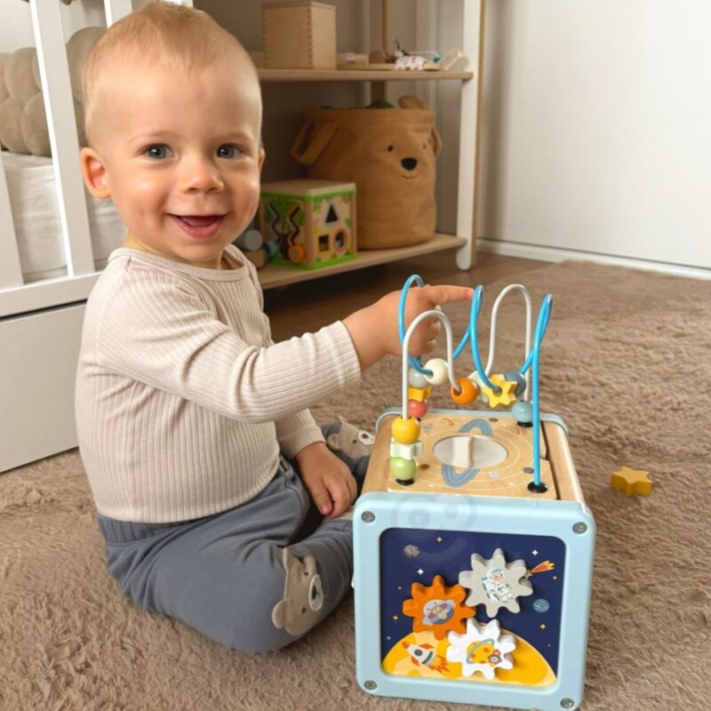 Medinis veiklos kubas-rūšiuotojas  „Kosmosas“ – Tooky Toy