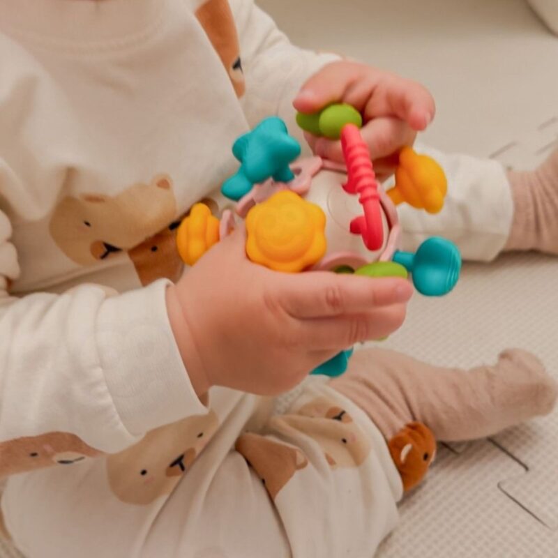 Jutiminis barškutis-kramtukas kūdikiams nuo gimimo 4in1