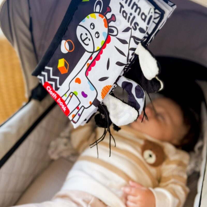 Kontrastinė knygelė vaikams nuo 3 metų – Woopie Baby