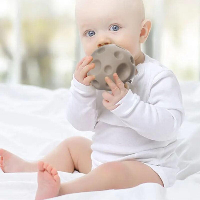 Sensoriniai kamuoliukai kūdikiams 6 vnt. nuo 6 mėn.