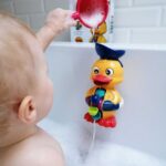 Vandens žaislas vaikams „Ančiukas“ nuo 18 mėnesių