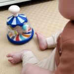 Besisukanti karuselė kūdikiams "Arkliukai" – Woopie Baby