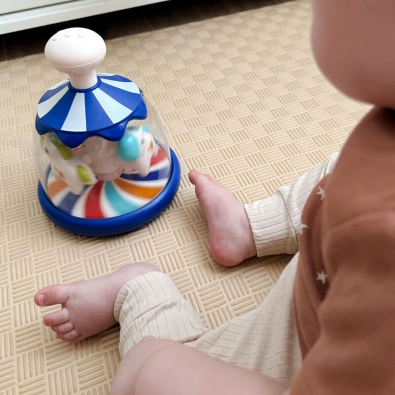 Besisukanti karuselė kūdikiams "Arkliukai" – Woopie Baby