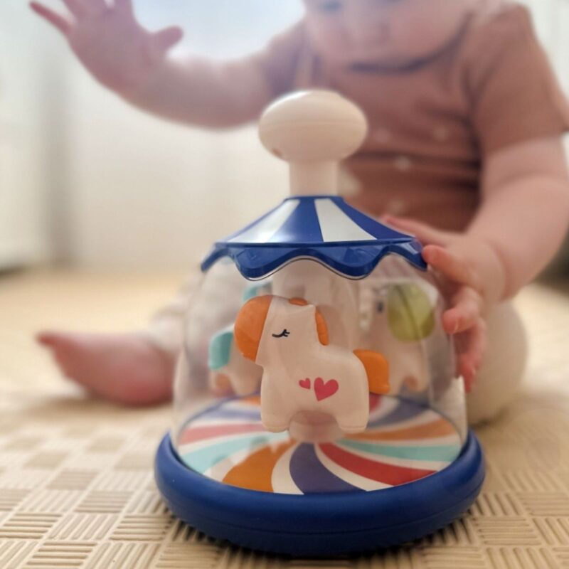Besisukanti karuselė kūdikiams "Arkliukai" – Woopie Baby